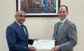             New Canadian envoy to Sri Lanka presents documents
      