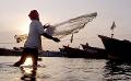             India seeks paid licence for fishermen to enter Sri Lankan waters
      